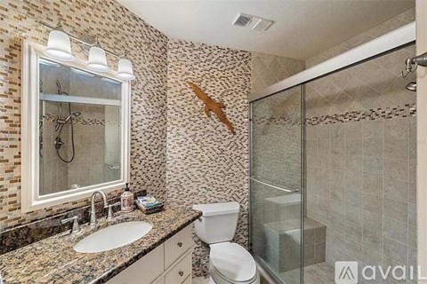 6085 Bahia Del Mar Boulevard South 2 Beds Apartment for Rent