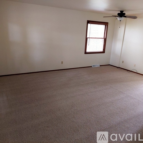 5050 North 106th Street 3 Beds Townhouse for Rent - Photo gallery 5