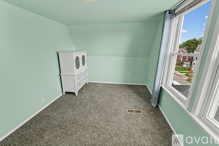 217 Martsolf Avenue 3 Beds Single Family Home for Rent - Photo gallery 5