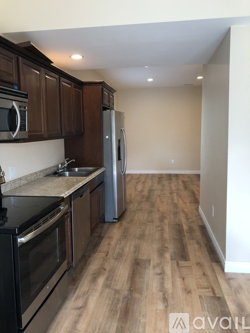 12084 South 930 East 2 Beds Apartment for Rent - Photo gallery 3