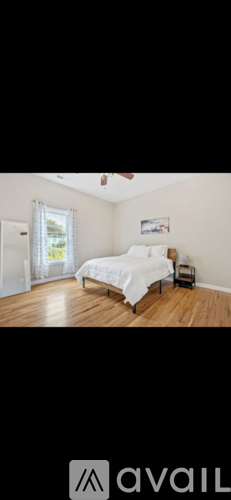 883 Sims Street Southwest 2 Beds Single Family Home for Rent - Photo gallery 3