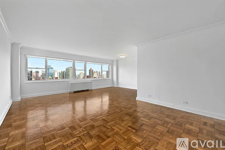 210 E 68th St 2 Beds Apartment for Rent - Photo gallery 2