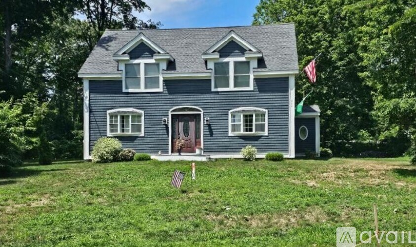 266 Pleasant Street 2 Beds Apartment for Rent - Photo gallery 2