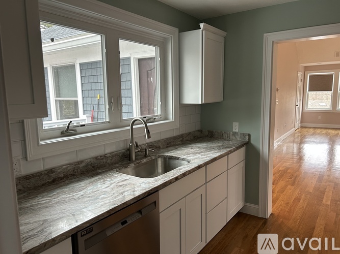 266 Pleasant Street 2 Beds Apartment for Rent - Photo gallery 5