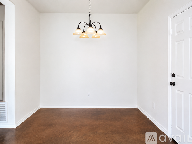 608 Karey Dr 3 Beds Apartment for Rent - Photo gallery 5