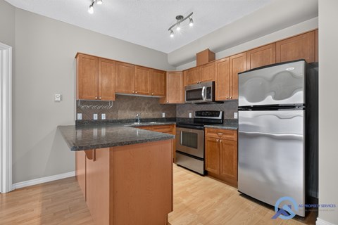 #109, 10235 112 Street Northwest 2 Beds Apartment for Rent