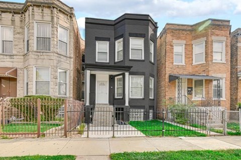 6415 South Evans Avenue 2-3 Beds Apartment for Rent