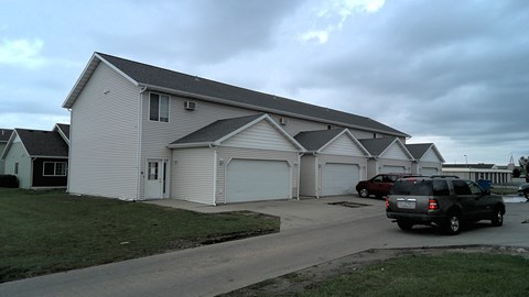 1944 Belsly Boulevard 3 Beds Apartment for Rent
