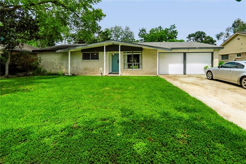 11930 Ashcroft 3 Beds Apartment for Rent
