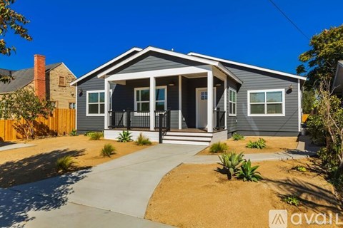 4927 West Mountain View Drive 4 Beds Apartment for Rent