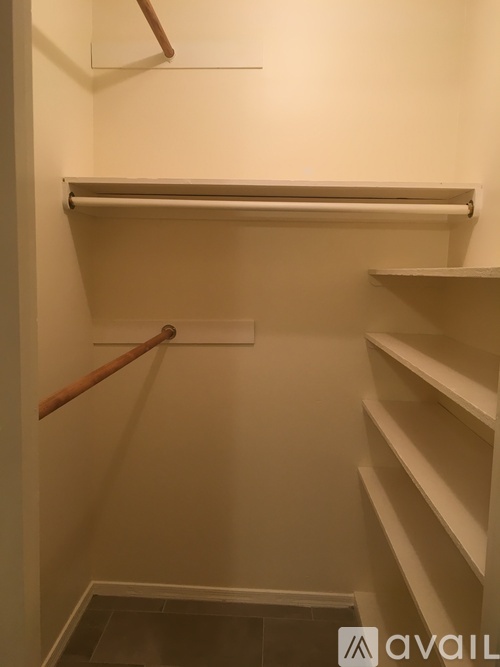 2102 West Orangewood Avenue 1 Condo for Rent - Photo gallery 4
