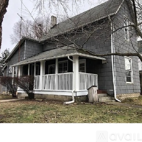 303 W 2nd St 4 Beds Single Family Home for Rent - Photo gallery 1