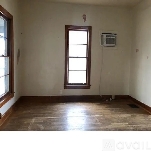 303 W 2nd St 4 Beds Single Family Home for Rent - Photo gallery 5