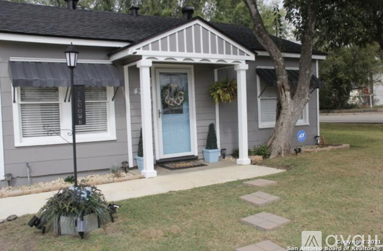 439 Cravens Avenue 2 Beds Single Family Home for Rent - Photo gallery 2