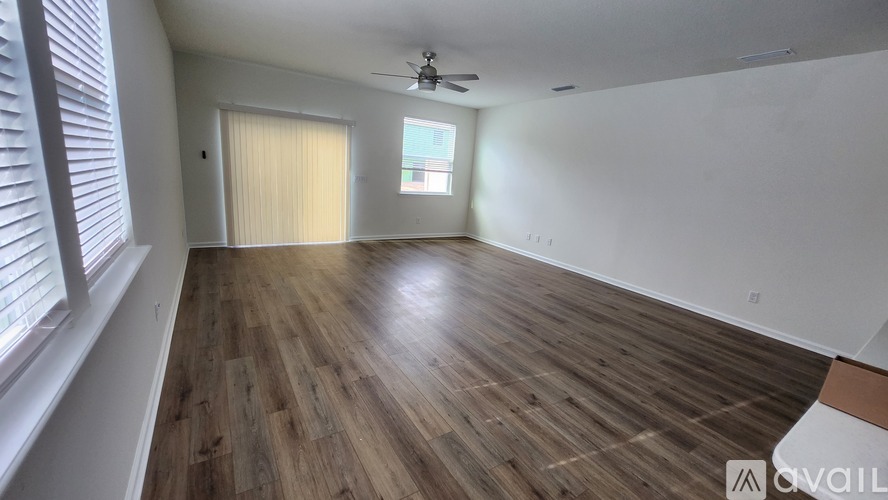 9885 Fiddleback Ln 3 Beds Single Family Home for Rent - Photo gallery 4