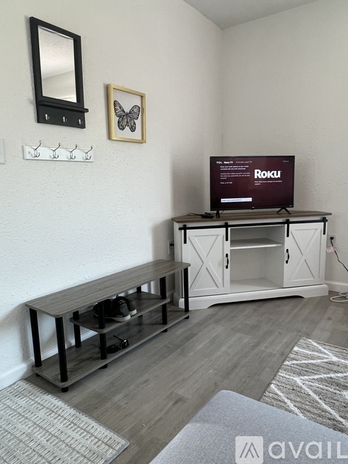 65 Willow Way 1 Apartment for Rent - Photo gallery 3