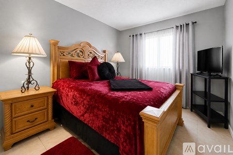 7075 NW 179Th St 2 Beds Apartment for Rent