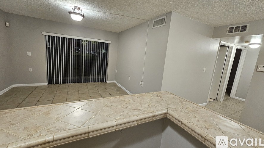 7075 NW 179th St 2 Beds Apartment for Rent - Photo gallery 5