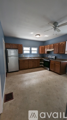 443 Goethe St 3 Beds Single Family Home for Rent - Photo gallery 3
