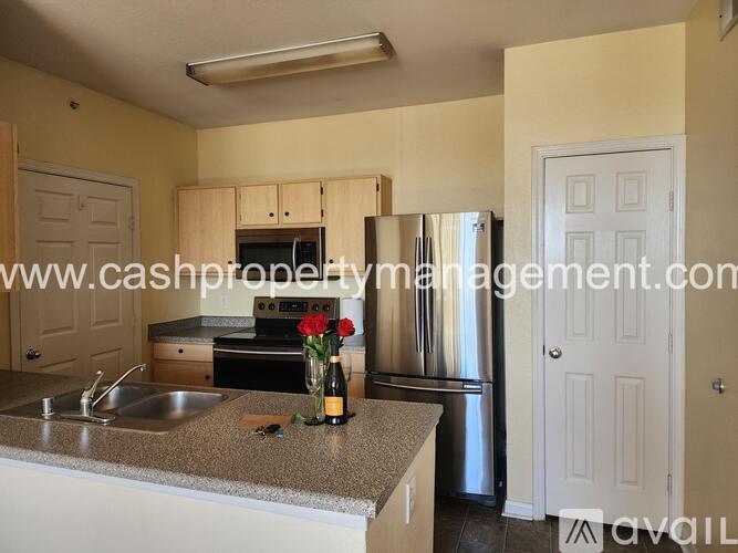 701 Gibson Dr 1 Condo for Rent - Photo gallery 2