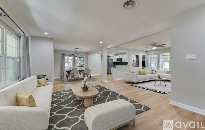 6911 Glen Hills Rd 4 Beds Single Family Home for Rent - Photo gallery 4