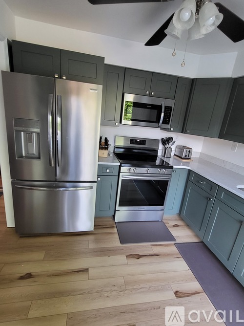 1321 Corporation Street 3 Beds Single Family Home for Rent - Photo gallery 5