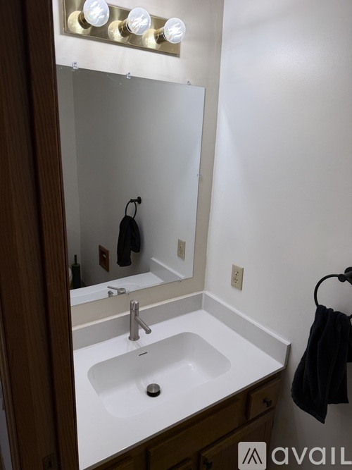East 122nd Street 2 Beds Townhouse for Rent - Photo gallery 4