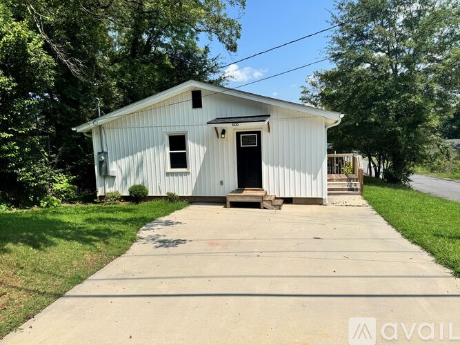 600 Sunnyside Drive 3 Beds Single Family Home for Rent - Photo gallery 1