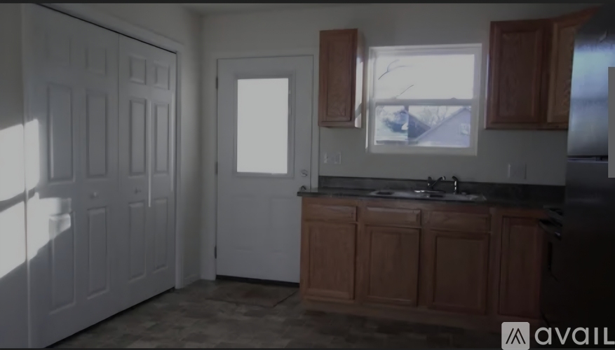 1014 Emmons St 3 Beds Single Family Home for Rent - Photo gallery 2