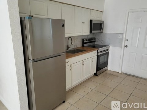 308 Northwest 5Th Terrace 2 Beds Apartment for Rent