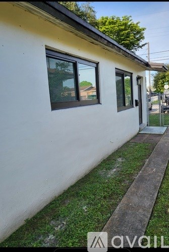 308 Northwest 5Th Terrace 2 Beds Apartment for Rent