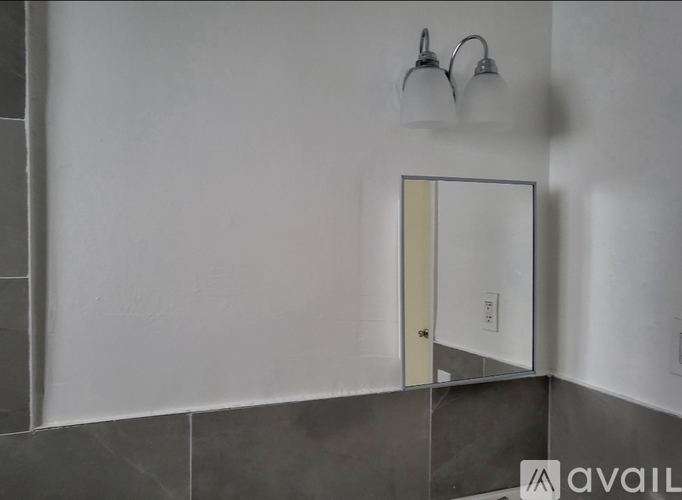 308 Northwest 5th Terrace 2 Beds Single Family Home for Rent - Photo gallery 4