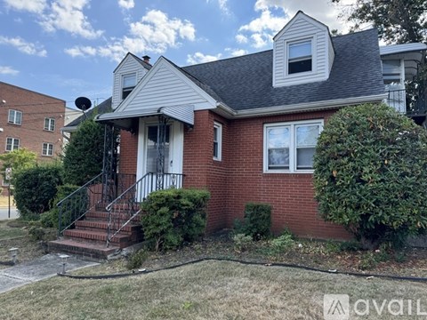 653 Amboy Avenue 2 Beds Apartment for Rent