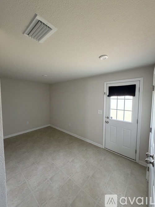 33 Cecelia Way 3 Beds Townhouse for Rent - Photo gallery 5