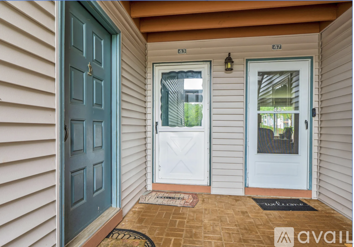 43 Bolton Court 2 Beds Condo for Rent - Photo gallery 3