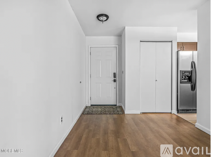 43 Bolton Court 2 Beds Condo for Rent - Photo gallery 4