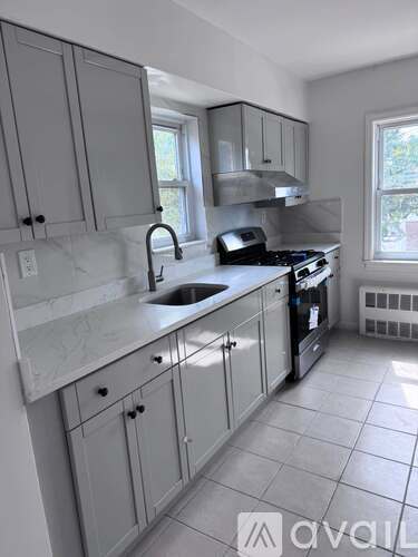 201-03 48th Avenue 3 Beds Apartment for Rent - Photo gallery 2