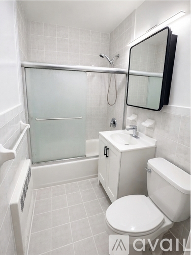 201-03 48th Avenue 3 Beds Apartment for Rent - Photo gallery 5