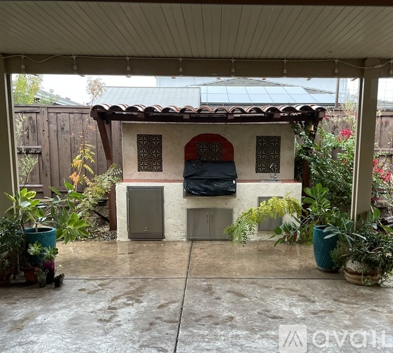 949 Ireland Street 4 Beds Single Family Home for Rent - Photo gallery 3