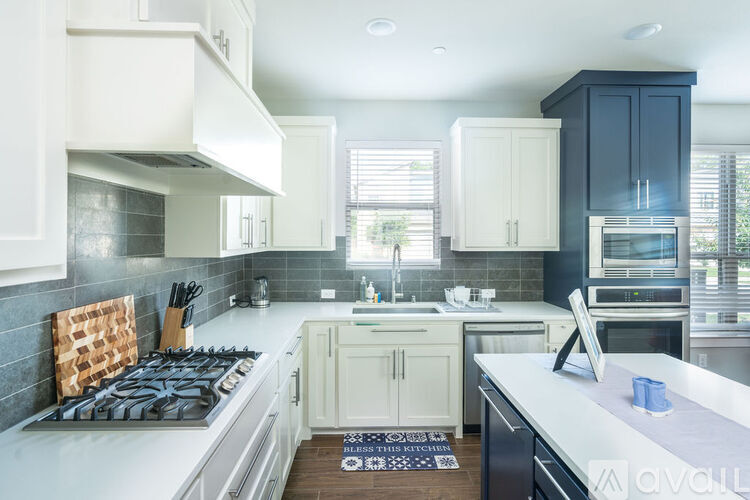 1401 Alberti Avenue 3 Beds Single Family Home for Rent - Photo gallery 3