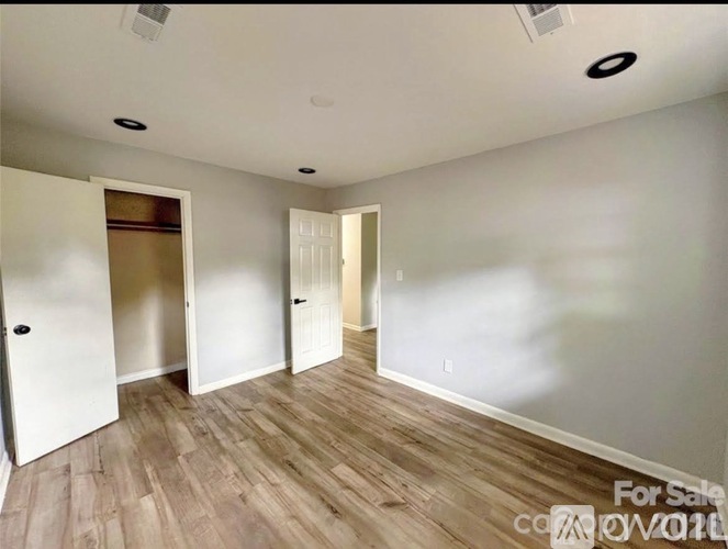 435 East Club Drive 2 Beds Single Family Home for Rent - Photo gallery 3