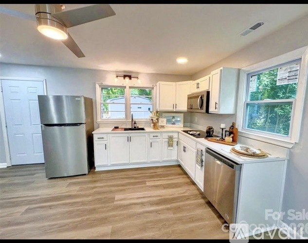 435 East Club Drive 2 Beds Single Family Home for Rent - Photo gallery 4