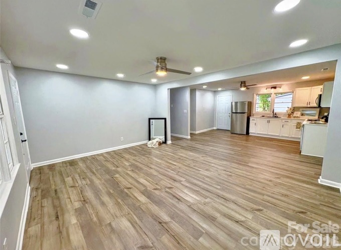 435 East Club Drive 2 Beds Single Family Home for Rent - Photo gallery 5