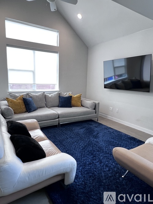 1126 Clifftop Lane 3 Beds Single Family Home for Rent - Photo gallery 3