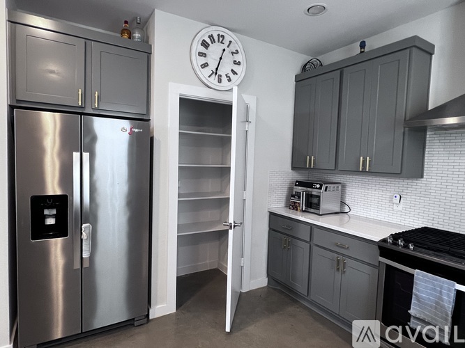 1126 Clifftop Lane 3 Beds Single Family Home for Rent - Photo gallery 5