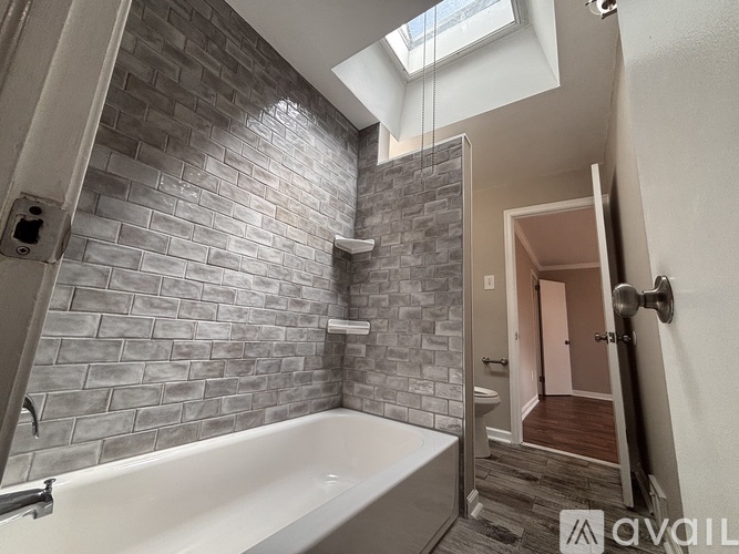 7115 Oxford Avenue 1 Apartment for Rent - Photo gallery 2