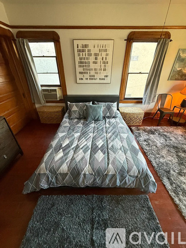 826 S Burlington Ave 1 Single Family Home for Rent - Photo gallery 5