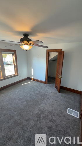 7111 31st Ave 3 Beds Single Family Home for Rent - Photo gallery 3