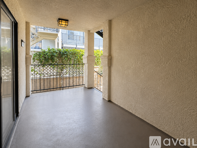 625 E Palm Ave 2 Beds Apartment for Rent - Photo gallery 2