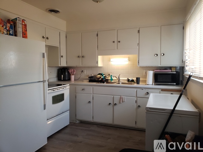 3810 Hoover Dr 3 Beds Apartment for Rent - Photo gallery 4